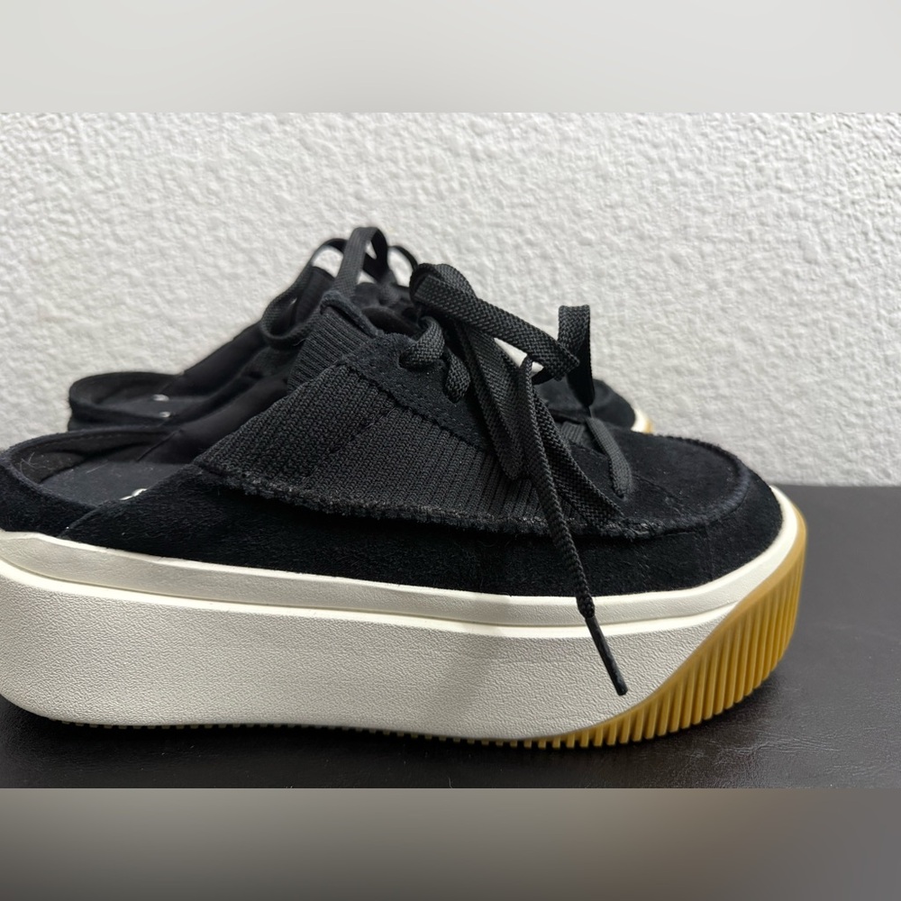 UGG EZ-DUZZIT Black Platform Sneakers Rare Sneaker Slip-ons